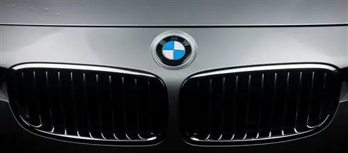 BMW изменила дизайн своего веб-сайта, сосредоточив внимание на контенте в условиях огромного маркетингового сдвига