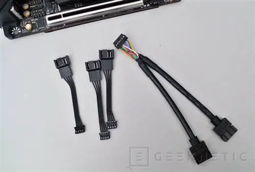 Geeknetic Gigabyte Z490I Aorus Ultra Обзор 12 Geeknetic Gigabyte Z490I Aorus Ultra Обзор 12