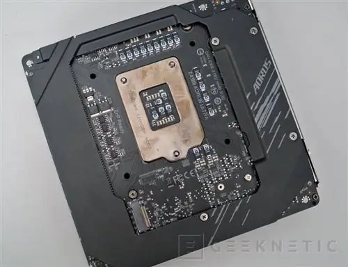 Geeknetic Gigabyte Z490I Aorus Ultra Обзор 4 Geeknetic Gigabyte Z490I Aorus Ultra Обзор 4