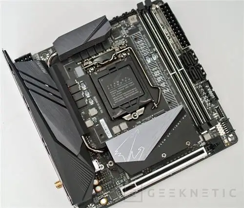 Geeknetic Gigabyte Z490I Aorus Ultra Обзор 5 Geeknetic Gigabyte Z490I Aorus Ultra Обзор 5