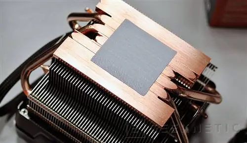 Термопаста Geeknetic: что это такое, виды и как ее наносить 2