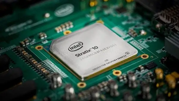 Intel объявляет об инвестициях в две китайские полупроводниковые компании