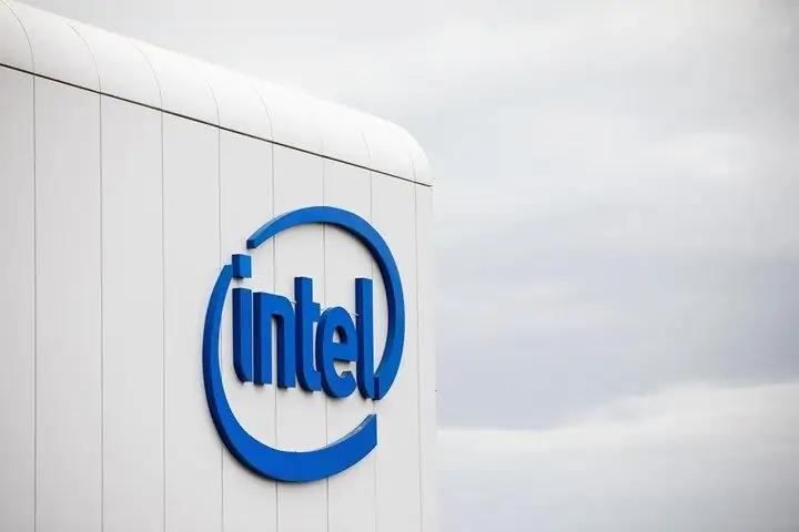 Intel объявляет об инвестициях в две китайские полупроводниковые компании Intel объявляет об инвестициях в две китайские полупроводниковые компании