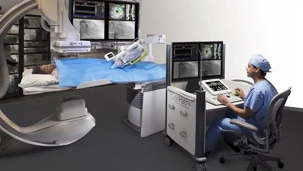 Первая в мире операция на сердце на большом расстоянии была проведена с помощью робота