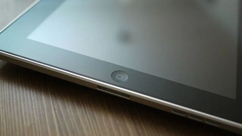 IPad 4 имеет корпус из углеродного волокна, гибкий дисплей [ОТЧЕТ]