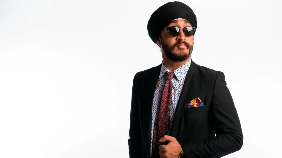 Сикхская звезда YouTube JusReign попросила снять свой тюрбан в аэропорту Сан-Франциско