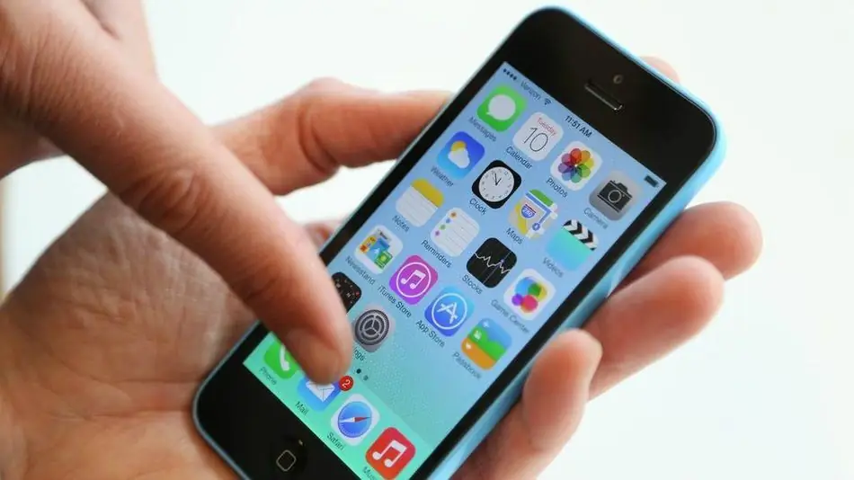 Зачем Apple нужен бюджетный IPhone?