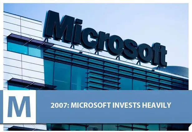 После выгодных рекламных отношений Microsoft вкладывает значительные средства в Facebook, вкладывая 240 миллионов долларов в 1,6% акций компании. Это подняло оценочную стоимость Facebook до 15 миллиардов долларов после всего лишь трех лет существования. Несмотря на это, Цукерберг сказал, что возможность IPO "лет". Изображение предоставлено iStockphoto, michalPuchala