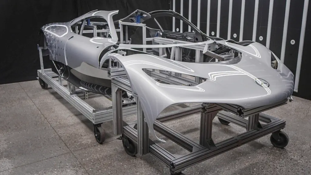 Mercedes-Benz уже начал производство долгожданного гиперкара AMG ONE