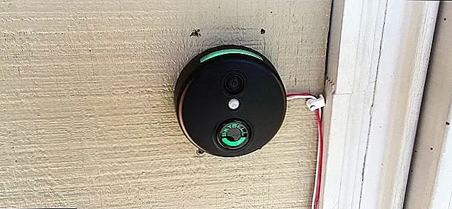 В то время как видео дверные звонки могут быть удобны в использовании, они также отлично подходят для обеспечения безопасности вашего дома и привлечения любых плохих парней.