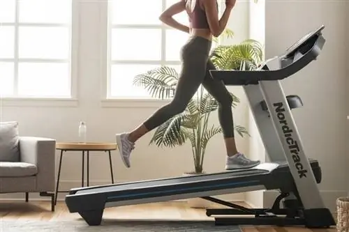 Лучшие беговые дорожки для дома позволяют набирать километры в любое время и в любую погоду