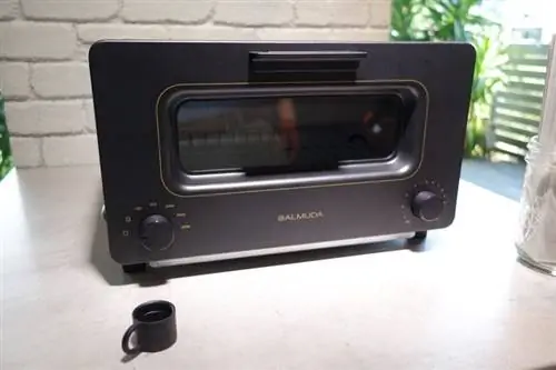 Тостер Balmuda использует пар, чтобы сделать тосты мягкими и пушистыми внутри