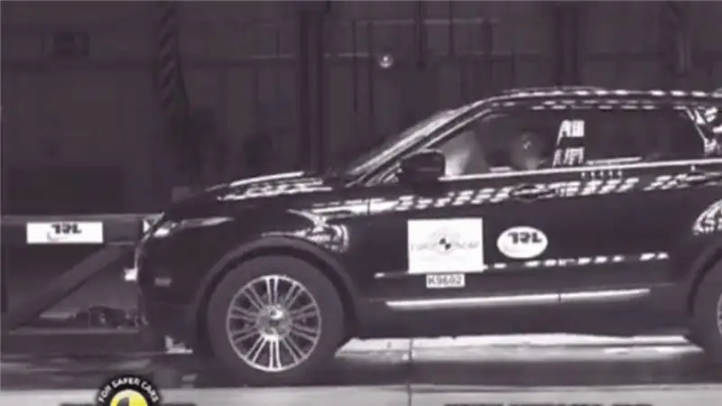 Около 40 000 автомобилей Land Rover отозвали из-за неправильной системы подушек безопасности