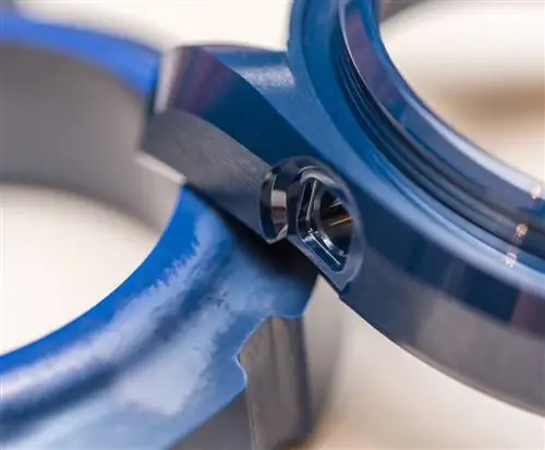 Omega-Seamaster-Planet-Ocean-Big-Blue-GMT-2017-13