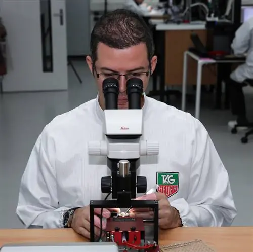 TAG-Heuer-Chevenez-калибр-1969-31