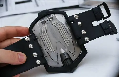 Urwerk-UR-1001-Titan-карманные часы-браслет-9