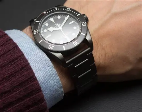 Tudor-Black-Bay-Dark-9