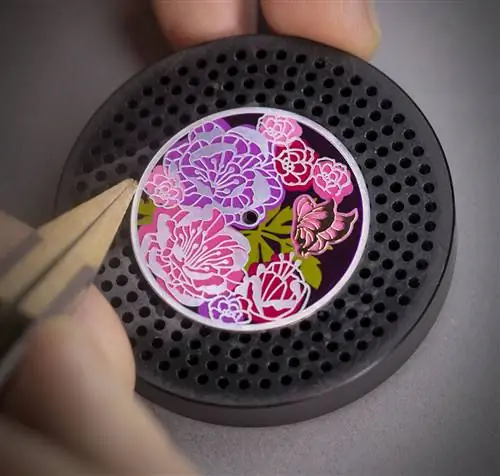 Chopard-LUC-XP-Esprit-De-Fleurier-Peony-Часы-Циферблат-Крупный План