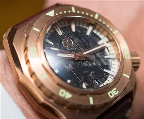 Zelos-Hammerhead-Bronze-Dive-Watch-30