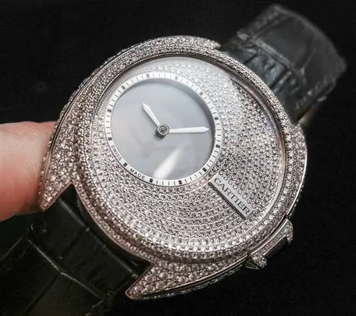 Cartier-Cle-Mysterious-Hours-10