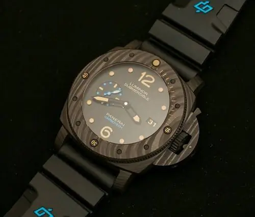 Panerai-Luminor-Submersible-1950-Carbotech-3-Days-Automatic-PAM616-6