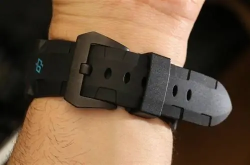 Panerai-Luminor-Submersible-1950-Carbotech-3-Days-Automatic-PAM616-5