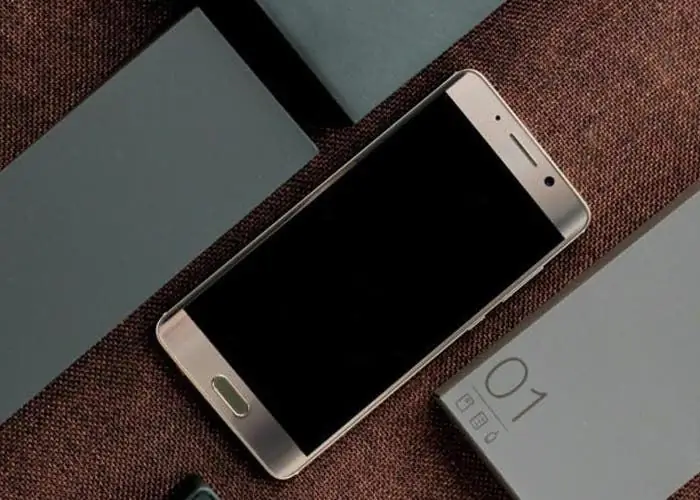 Huawei продолжит обновлять старые телефоны с помощью EMUI 10