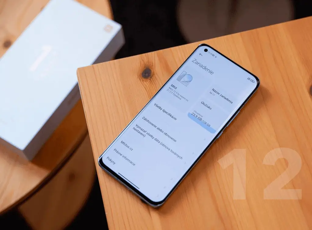 Обновление Xiaomi до Android 12: все мобильные, которые есть внутри