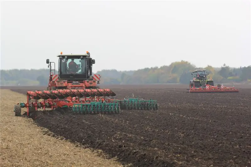 Круглосуточная вспашка без дозаправки