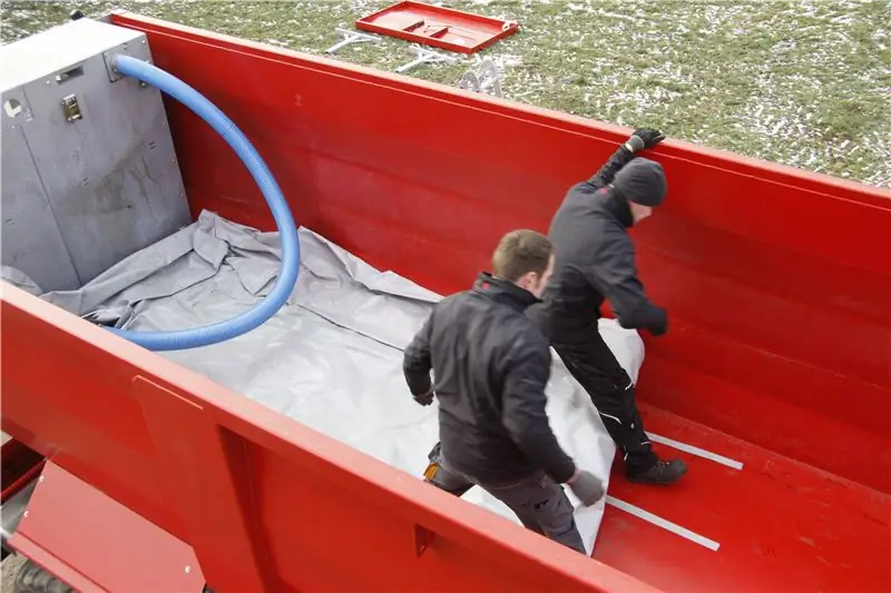 Выпущен мешок для жидкого навоза Huesker Flexcover Combi