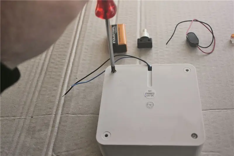 Бренд диких спасателей собственного производства