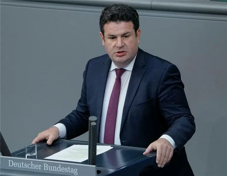 Закон о контроле за охраной труда и техникой безопасности вызывает критику со всех сторон