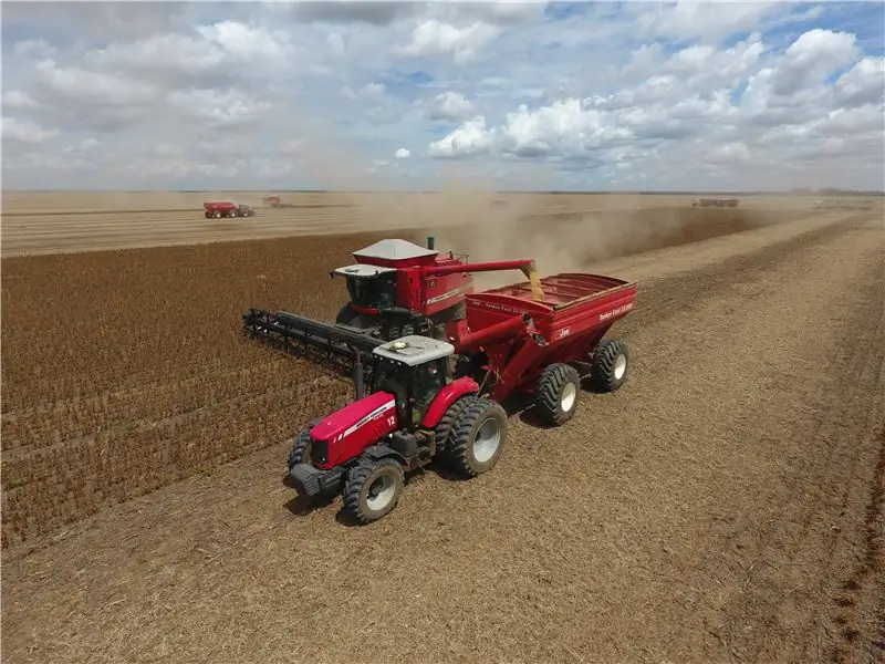 Урожай сои Бразилия