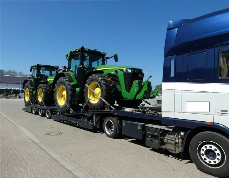 Click hits: полицейский контроль, цены на дрова, кризис шин для сельхозтехники