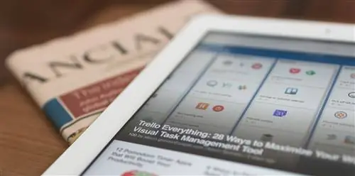 Планшет на газете