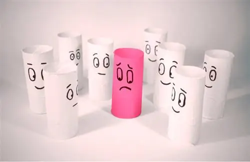 «Цифровые мобильные устройства прежде всего» - это похвальный подход. Просто не дискриминируйте своих пользователей