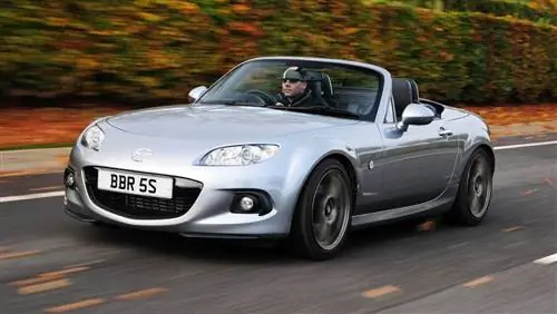 Mazda MX-5 turbo разгоняется до 150 миль в час