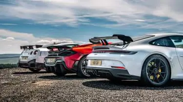 McLaren 600LT против Porsche 911 GT3 против Nissan GT-R Nismo