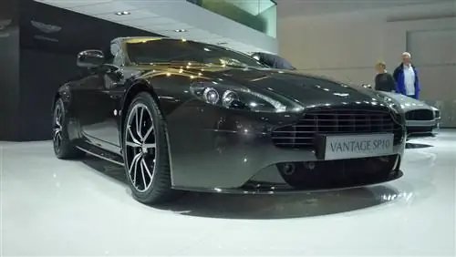 Aston Martin V8 Vantage S SP10: Франкфуртский автосалон 2013