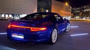 Porsche 911 5M Поклонники Facebook издание