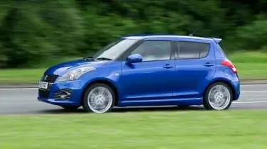 Пятидверный Suzuki Swift Sport поступил в продажу в Великобритании