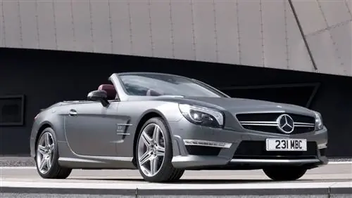 Mercedes SL400 и обновления спецификации 2014 года