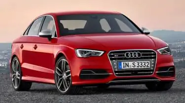 Audi S3 седан красный вид спереди