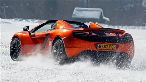 Курс вождения на льду McLaren MP4-12C