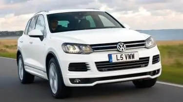 Volkswagen Touareg R-line белый вид спереди