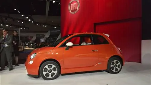 Шоу в Лос-Анджелесе: модельный ряд Fiat 500 расширяется в США