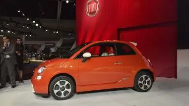 Выставка в Лос-Анджелесе: модельный ряд Fiat 500 расширяется в США