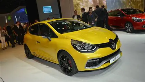 RenaultSport Clio 200 Turbo на автосалоне в Париже