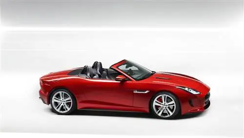 Jaguar F-type на выставке в Париже