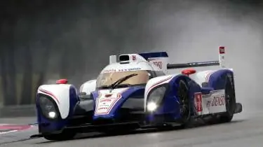 Ле-Ман 2012: гибрид Toyota TS030